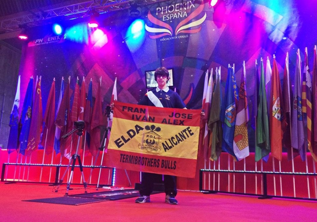 El eldense Alejandro González se proclama campeón de España de dardos sub-16 El eldense Alejandro González se proclama campeón de España de dardos sub-16