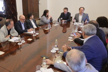 P&eacute;rez Llorca afirma que es prioridad en su gobierno mejorar la sanidad y el acceso a la vivienda