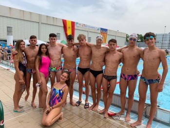 El CEE de Nataci&oacute;n contin&uacute;a cosechando &eacute;xitos