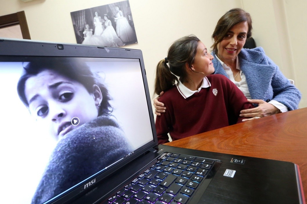 La niña eldense Paulina Monzó protagoniza un corto sobre la Guerra Civil La niña eldense Paulina Monzó protagoniza un corto sobre la Guerra Civil