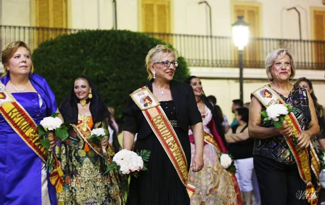 Las Fallas de Elda culminan su 90 aniversario con una gala para homenajear a las mujeres de fuego Las Fallas de Elda culminan su 90 aniversario con una gala para homenajear a las mujeres de fuego