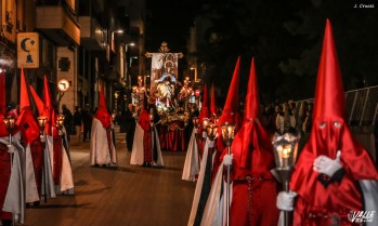 Las im&aacute;genes de la Virgen de la Piedad y el Perd&oacute;n y San Juan y las Tres Mar&iacute;as recibieron el calor de los eldenses