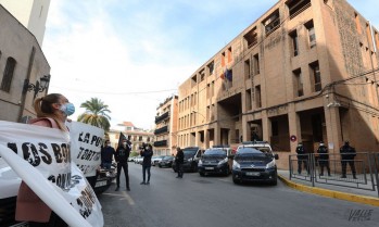 Dos j&oacute;venes de Petrer investigados por delitos de odio contra la polic&iacute;a, el Estado y los Borbones