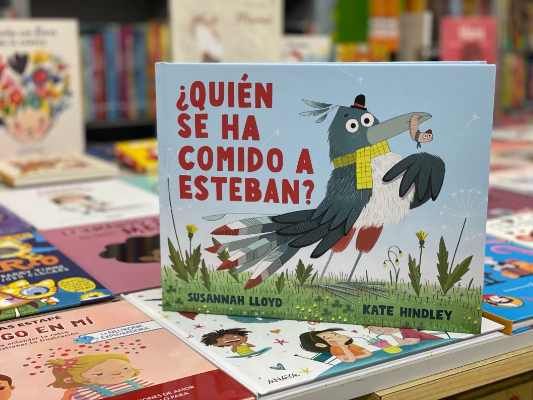"¿Quién se ha comido a Esteban?" de Susannah Lloyd con ilustraciones de Kate Hindley "¿Quién se ha comido a Esteban?" de Susannah Lloyd con ilustraciones de Kate Hindley