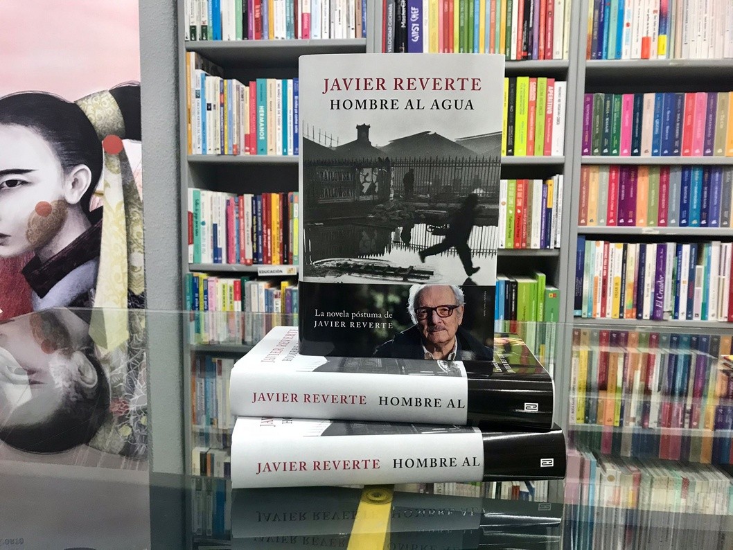 "Hombre al agua" de Javier Reverte "Hombre al agua" de Javier Reverte