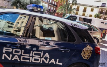 Dos detenidos tras robar a un joven intimid&aacute;ndole con cuchillos