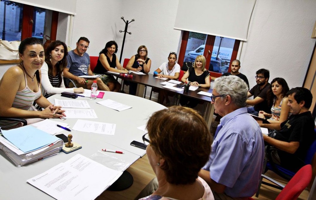 Solidaridad distribuye 25.000 euros entre los cinco proyectos presentados por las ONG locales Solidaridad distribuye 25.000 euros entre los cinco proyectos presentados por las ONG locales