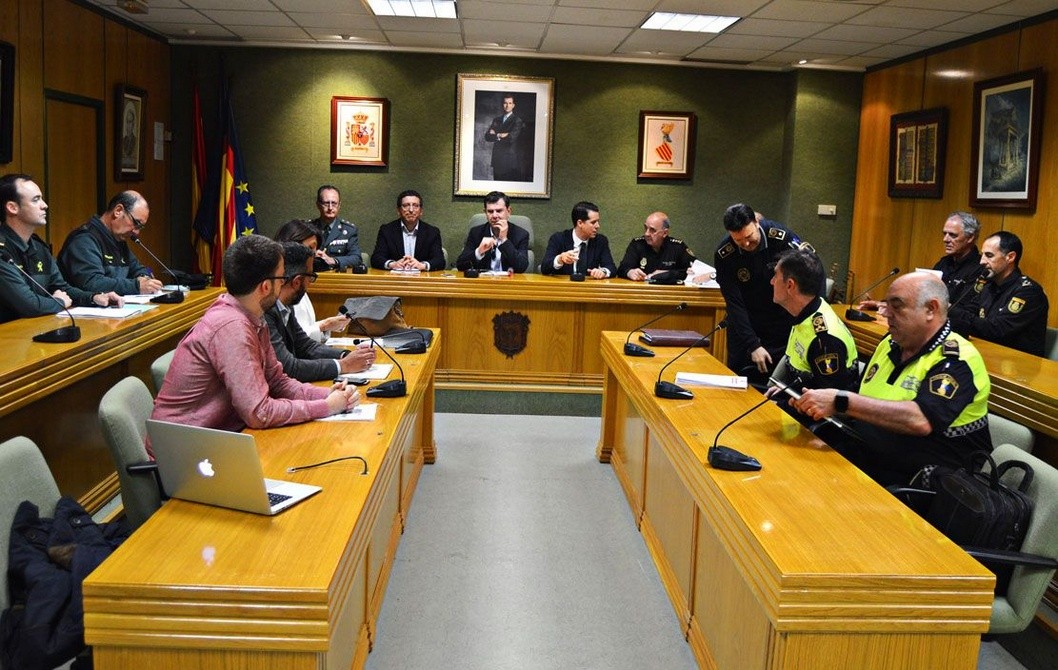 La Unidad Canina ayudará a más de 140 agentes a vigilar Elda durante los Moros y Cristianos La Unidad Canina ayudará a más de 140 agentes a vigilar Elda durante los Moros y Cristianos