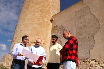Elda recuperar&aacute; la fachada principal del castillo