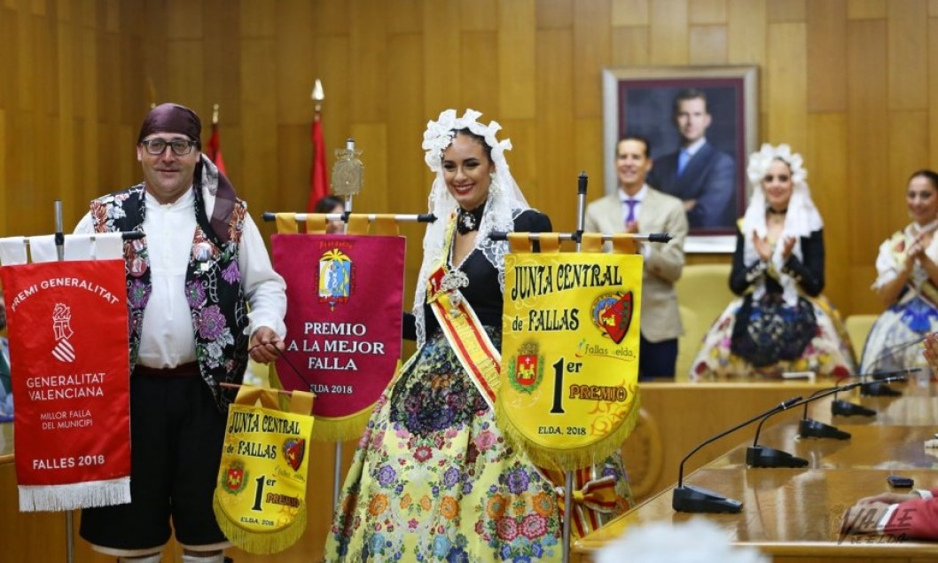 Huerta Nueva y Zona Centro se alzan con los primeros premios de las Fallas de Elda 2018 Huerta Nueva y Zona Centro se alzan con los primeros premios de las Fallas de Elda 2018