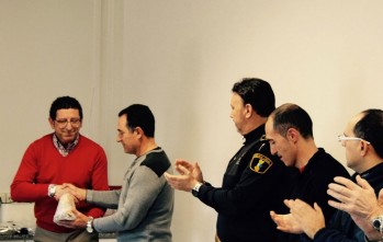 Petrer rinde homenaje al Polic&iacute;a Local Luis Rosa por su jubilaci&oacute;n tras m&aacute;s de 30 a&ntilde;os de servicio