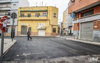 La mejora de las calles contin&uacute;a por el barrio El Huerto