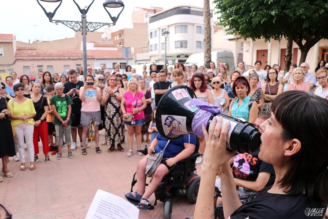 Concentración contra el agresor sexual: "Queremos ser libres y que ningún canalla camine por la calle" Concentración contra el agresor sexual: "Queremos ser libres y que ningún canalla camine por la calle"