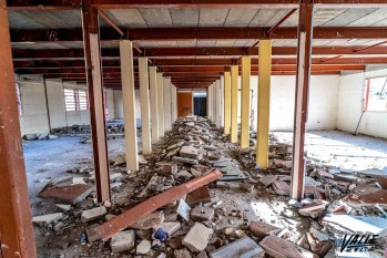 El derribo del edificio del Instituto Azor&iacute;n avanza a buen ritmo