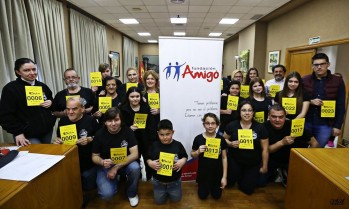 La Falla de Las 300 se suma al proyecto solidario por la infancia junto a la Fundaci&oacute;n Amig&oacute; y Antena 3