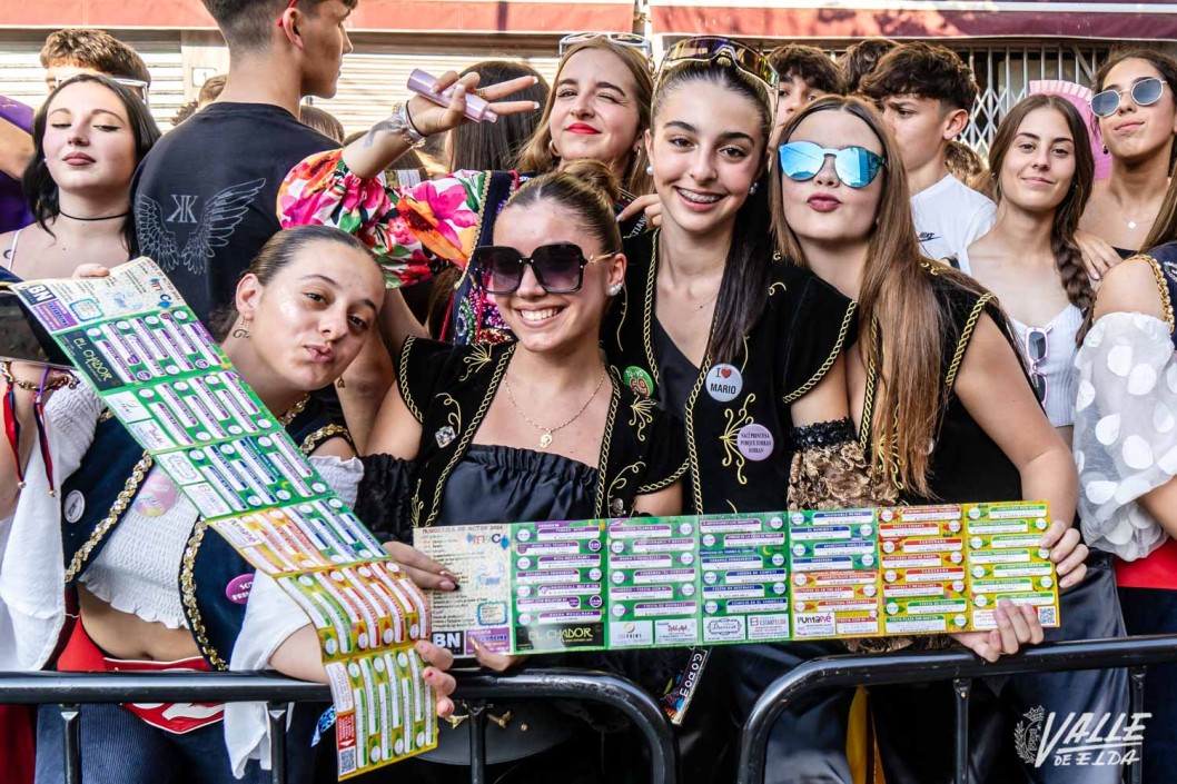 Incluye los actos de tu cuartelillo en la Guía no oficial de Moros y Cristianos de Valle de Elda Incluye los actos de tu cuartelillo en la Guía no oficial de Moros y Cristianos de Valle de Elda