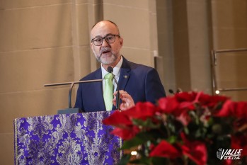 Gabriel Segura: "Feliz Navidad, Salud y Buen Suceso"