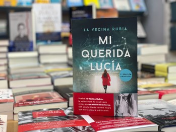 "Mi querida Luc&iacute;a" de La Vecina Rubia