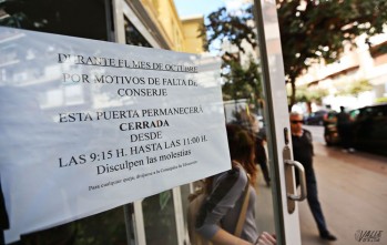 La falta de un conserje obliga a Padre Manj&oacute;n a cerrar sus puertas en horario escolar