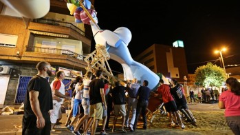 La Junta Central de Fallas decidir&aacute; hoy si se adelanta la plant&agrave; ante la alerta por intensas lluvias