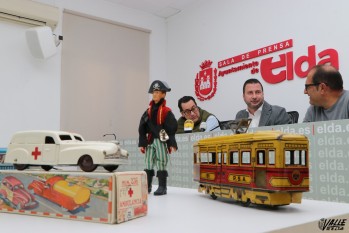 Los juguetes de 1920 a 1970 en una nost&aacute;lgica exposici&oacute;n