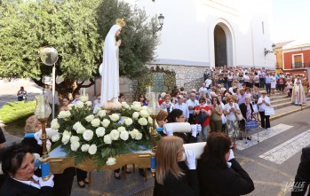 La imagen peregrina de la Virgen de F&aacute;tima llega a Elda arropada por cientos de personas