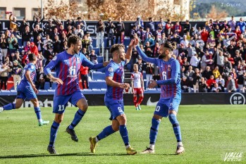 El Amorebieta ya acecha al Eldense