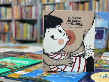 "El d&iacute;a que me tragu&eacute; a mi mam&aacute;" de Desir&eacute;e Arancibia