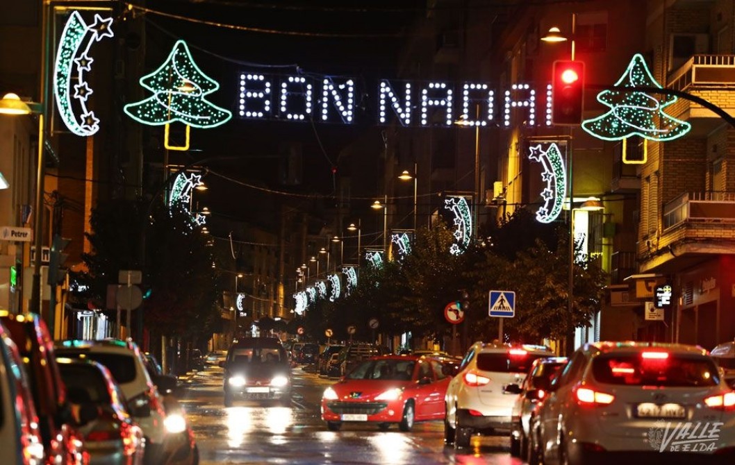Petrer enciende su alumbrado navideño Petrer enciende su alumbrado navideño