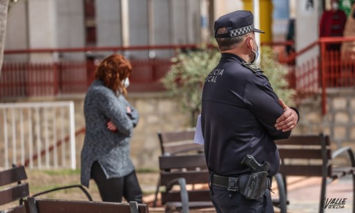 Disuelven una fiesta con m&aacute;s de 80 menores consumiendo alcohol en Petrer