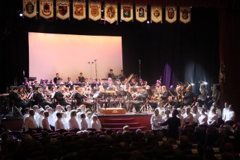 El concierto de m&uacute;sica festera anuncia la proximidad de las fiestas de Moros y Cristianos de Petrer