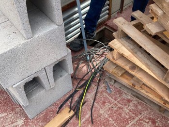 El robo del cableado en el polideportivo de San Fernando obliga a paralizar la actividad en el centro