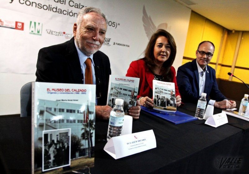 José María Amat presenta “El Museo del Calzado. Orígenes y consolidación (1986-2005)” José María Amat presenta “El Museo del Calzado. Orígenes y consolidación (1986-2005)”