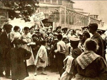 Un 9 de mayo de 1932, hoy hace 85 a&ntilde;os... Manifestaci&oacute;n femenina en Elda 