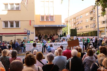 Plataforma en Defensa de la Sanidad P&uacute;blica: "Hemos hecho un largo recorrido para conseguir lo que tenemos y no vamos a permitir que nos lo quiten"