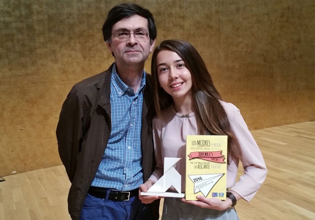 La eldense Alba Fernández consigue el cuarto premio del Concurso de Relatos Breves Juveniles de Alicante La eldense Alba Fernández consigue el cuarto premio del Concurso de Relatos Breves Juveniles de Alicante