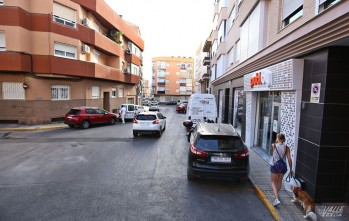 Un hombre intenta agredir sexualmente a una joven en la zona de la Frontera y los vecinos lo ahuyentan