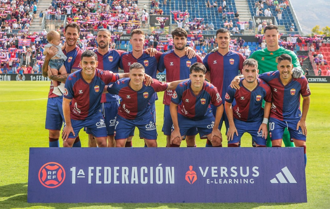 El Eldense suma 250 partidos en el Nuevo Pepico Amat El Eldense suma 250 partidos en el Nuevo Pepico Amat