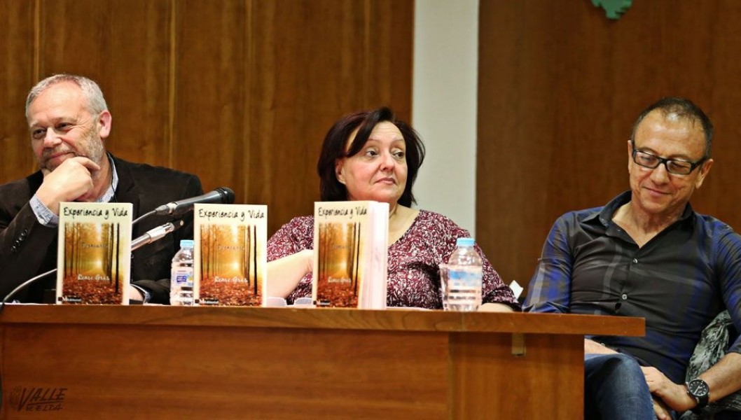 La eldense Reme Gras presenta su poemario "Experiencia y vida" en la Quincena Cultural de Octubre Negro La eldense Reme Gras presenta su poemario "Experiencia y vida" en la Quincena Cultural de Octubre Negro