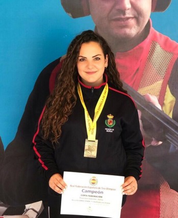 La tiradora eldense Alicia Olivares suma dos nuevas medallas