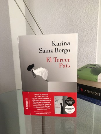 El tercer pa&iacute;s de Karina Sainz Borgo, editado por Lumen