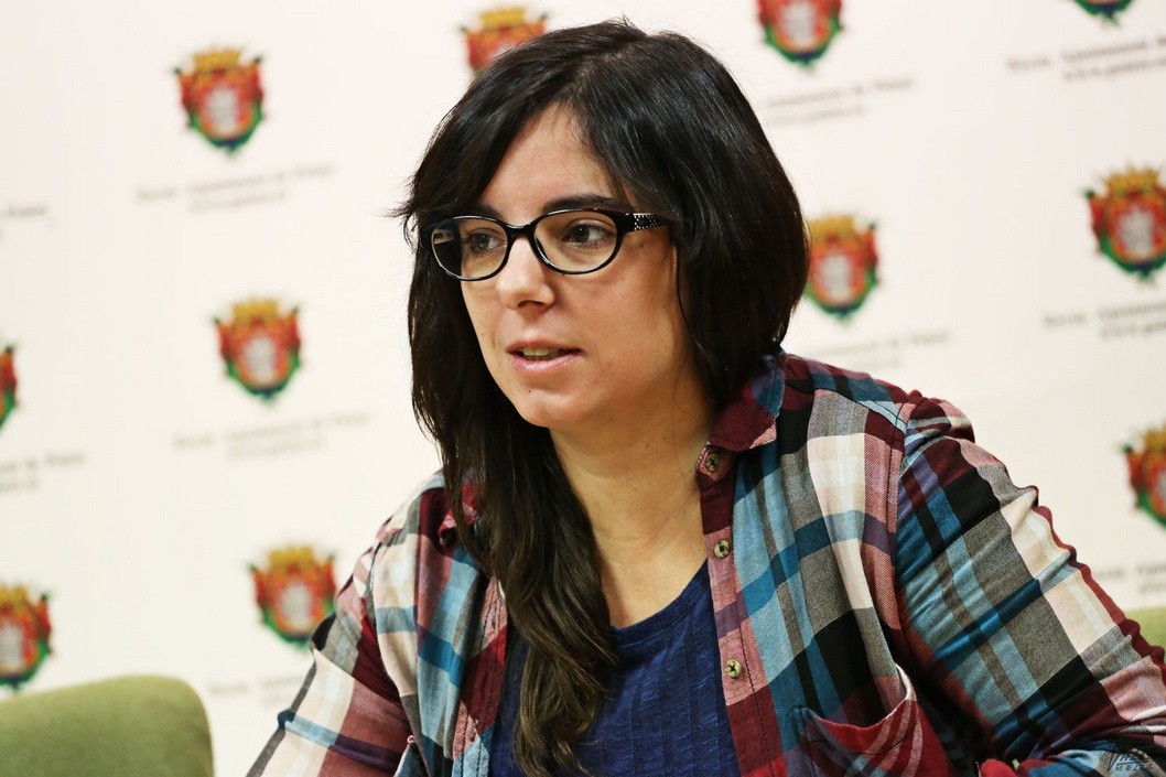 Neus Pineda de Podemos Petrer representará al consejo ciudadano autonómico en Valencia Neus Pineda de Podemos Petrer representará al consejo ciudadano autonómico en Valencia