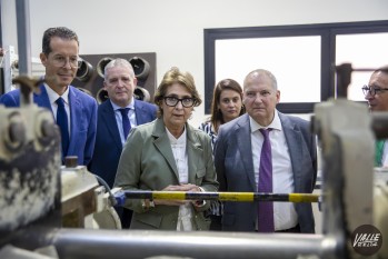 El ministro de Industria Jordi Hereu anuncia en Elda un plan de acci&oacute;n para el calzado