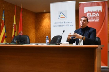 El catedr&aacute;tico Jorge Olcina dijo que Elda deber&iacute;a haber optado al puerto seco y a la estaci&oacute;n del AVE