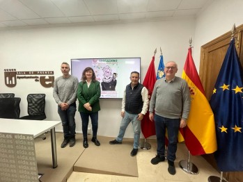 Aprender sobre la familia Coloma a trav&eacute;s del "geocaching"