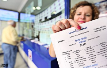 Dos administraciones de Elda reparten el primer premio de la Loter&iacute;a Nacional