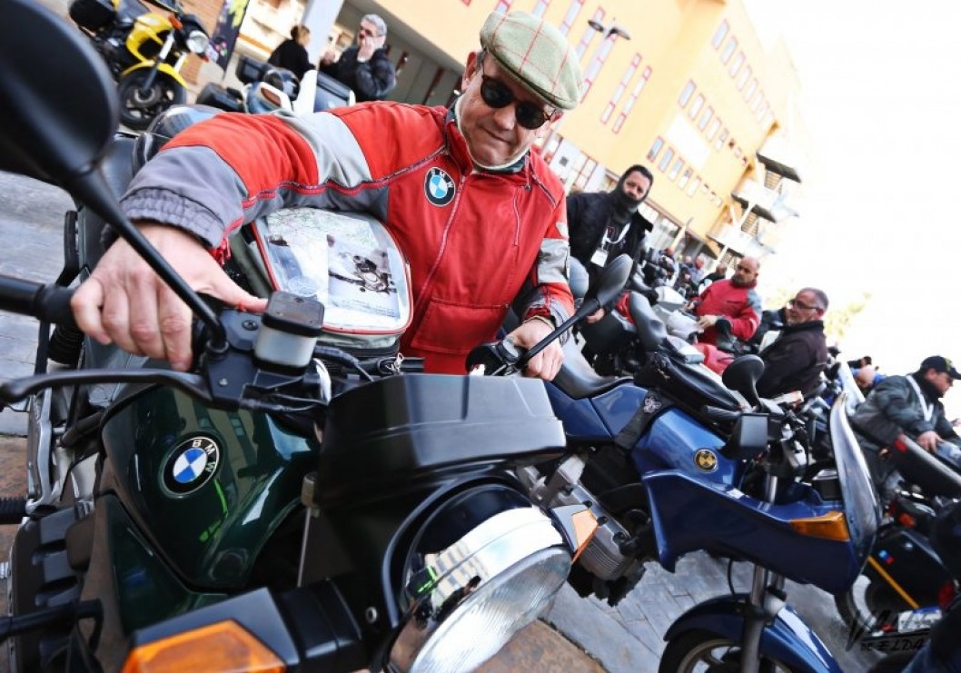 El rugido de las motos BMW invade Elda El rugido de las motos BMW invade Elda