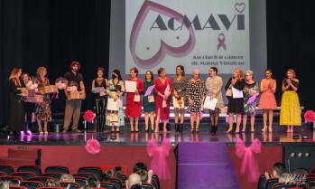 AcMAVI hace un canto a la vida en su calendario solidario con alegres fotos de Ra&uacute;l Barrero