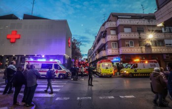 Tres heridos en el incendio de una vivienda en la calle Poeta Zorrilla