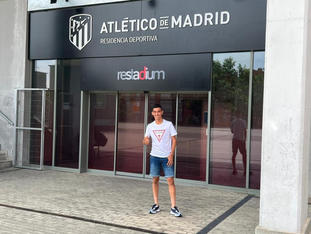 El Atlético de Madrid ficha a Álvaro Miralles de Sagrada Familia El Atlético de Madrid ficha a Álvaro Miralles de Sagrada Familia